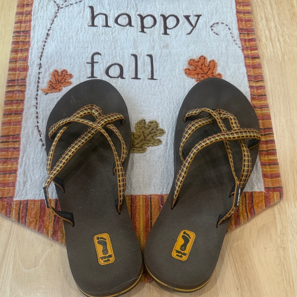 TEVA Mush Sandals